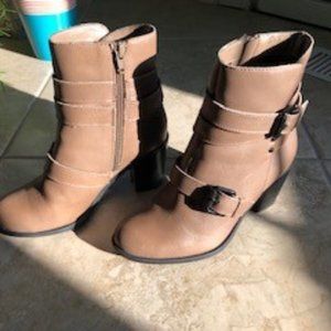 Naturalizer Womens Karlie Taupe Fashion Boots